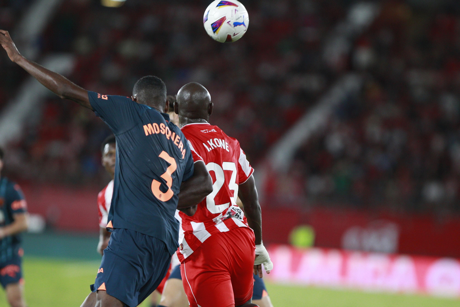 Imágenes del partido de La Liga Ea Sports U.D. Almería-Valencia C.F.