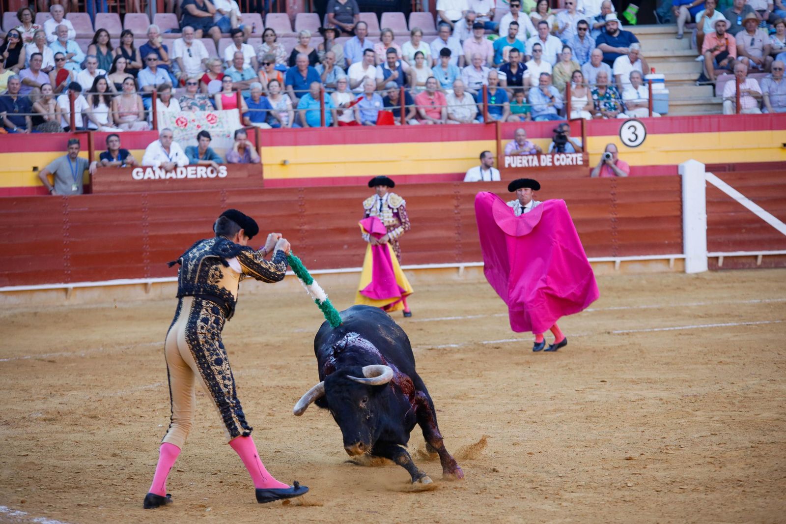 Corrida de toros en Roquetas, en imágenes