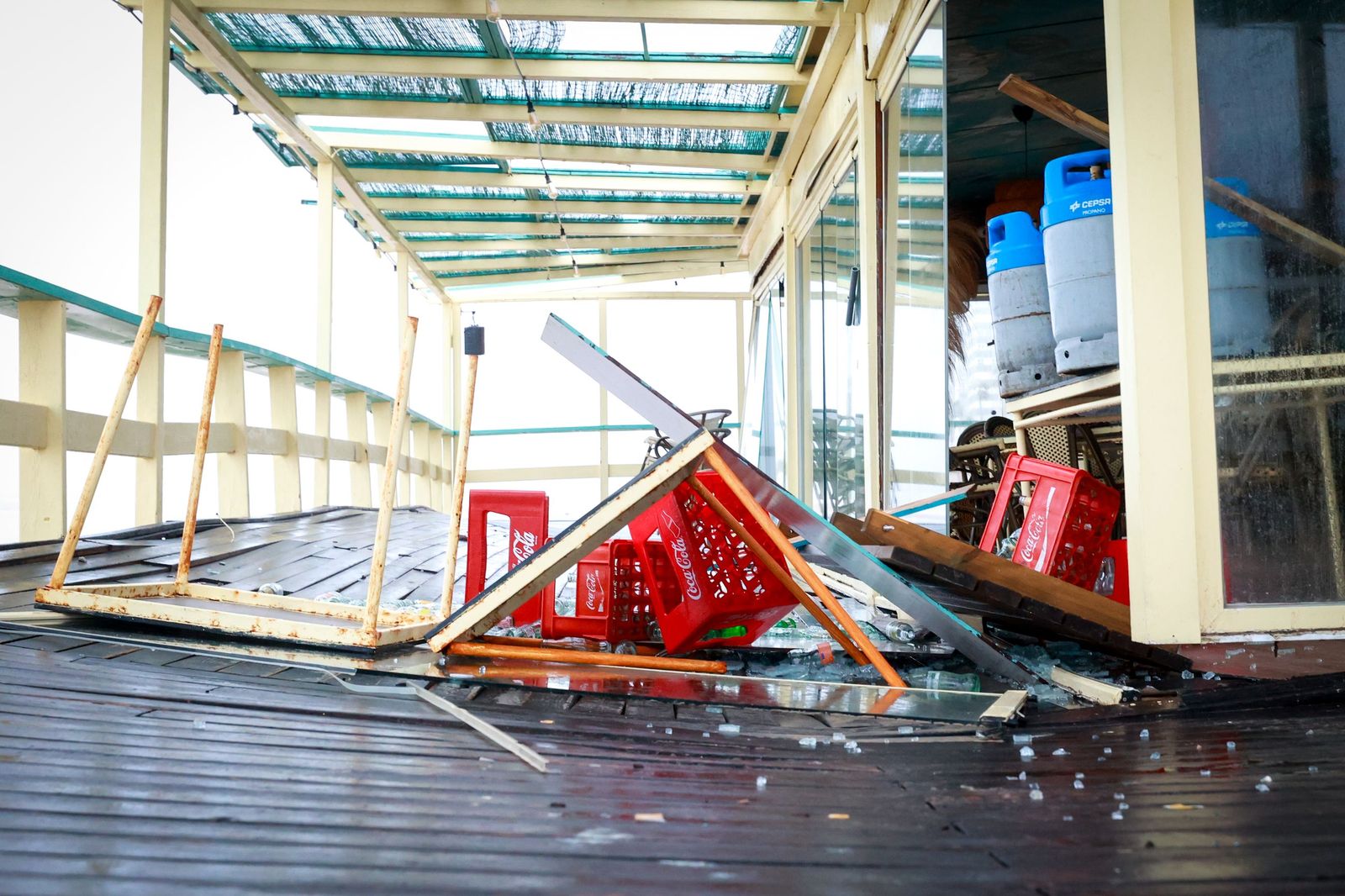Imágenes de los principales destrozos provocados por la borrasca Leonardo en Cádiz