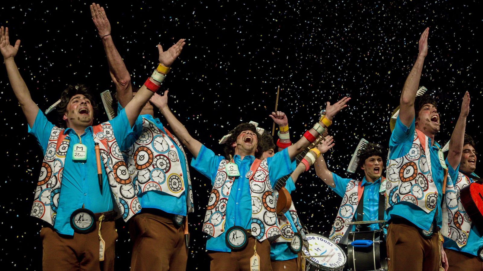 Chirigota No aguantamos más... vamos de impacientes.