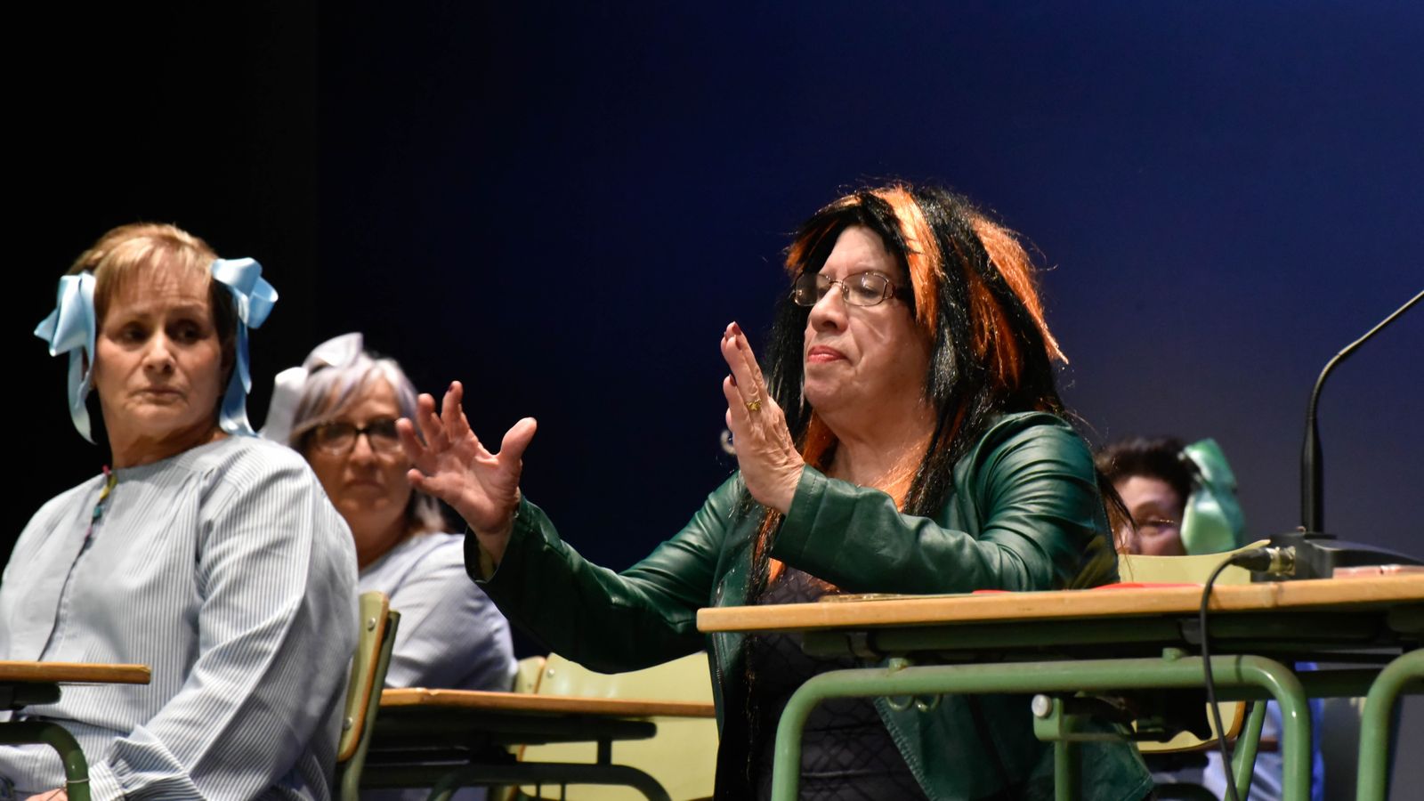 Las fotos de Generación EGB en La Línea a cargo de Las Chicas de Oro de Canonja