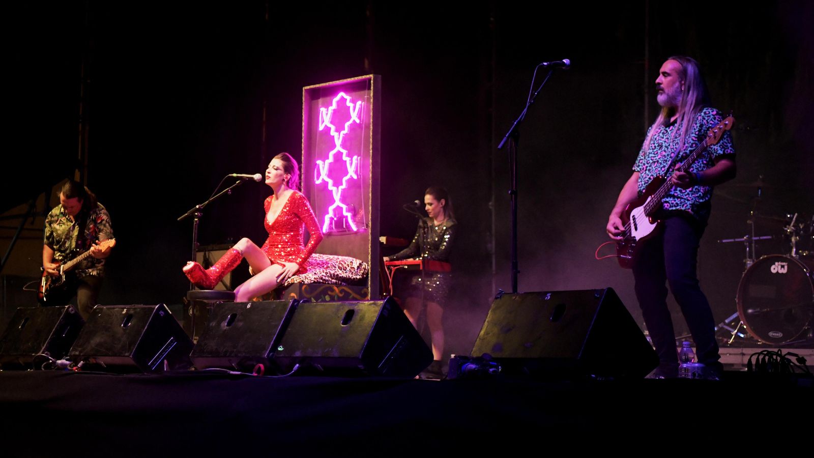 Carmencita Calavera, en plena actuación