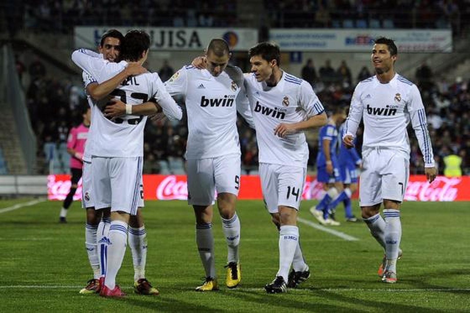 El Madrid estrena 2011 con una victoria frente al Getafe.

Foto: Reuter-AFP