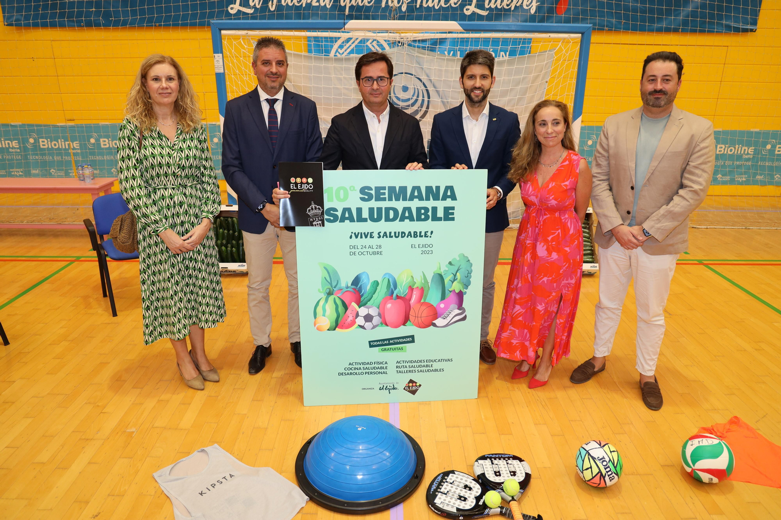 La presentación ha tenido lugar este jueves en el Pabellón de Deportes.