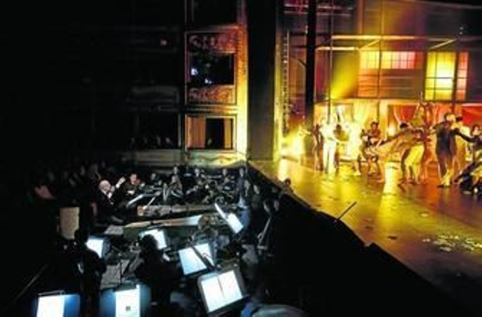 La representación de 'Viento es la dicha de Amor', el viernes, supuso el debut de la Orquesta Barroca de Sevilla en un teatro madrileño.