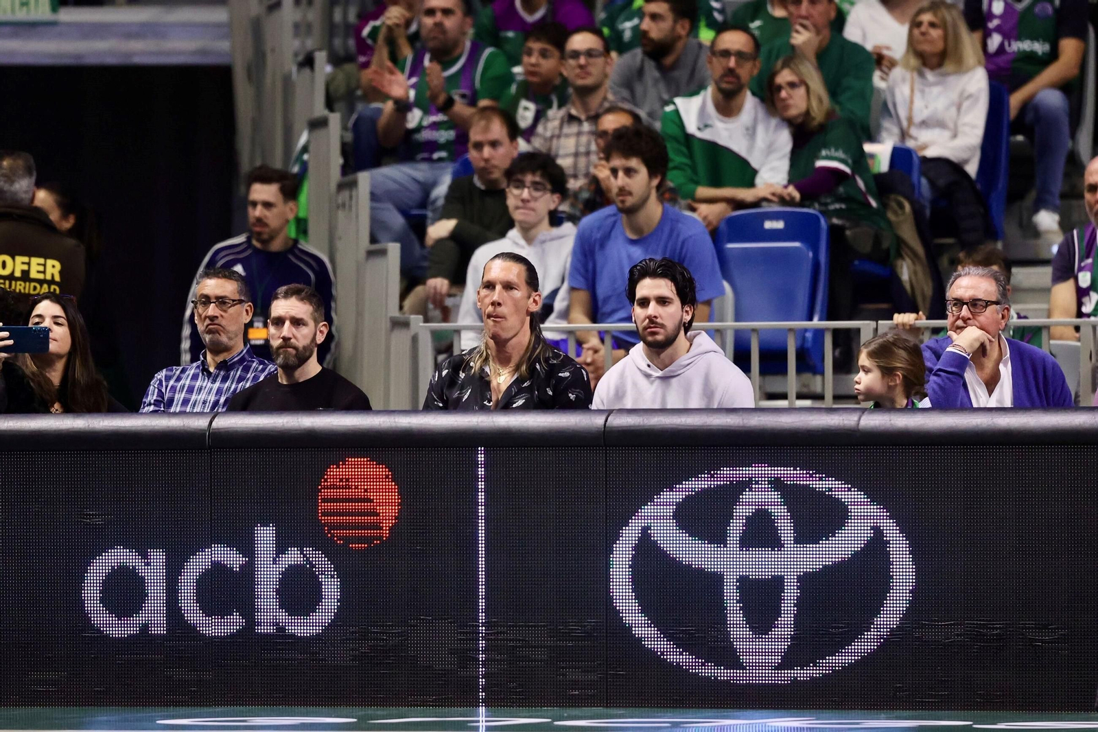 Búscate en las gradas del Carpena en el Unicaja-Baskonia