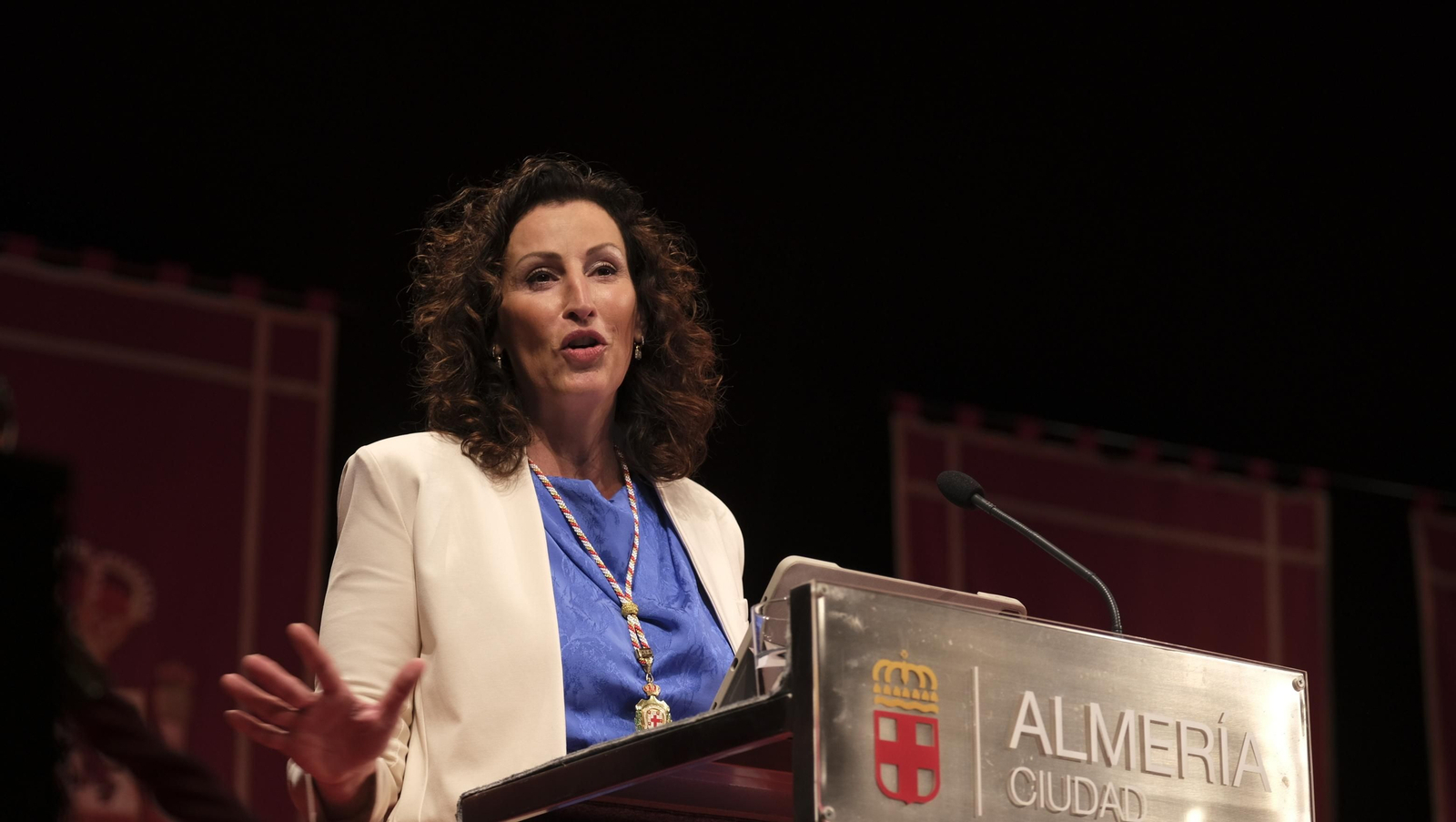 Imágenes de la constitución de la Corporación Municipal de almería, con María Vázquez como Alcaldesa