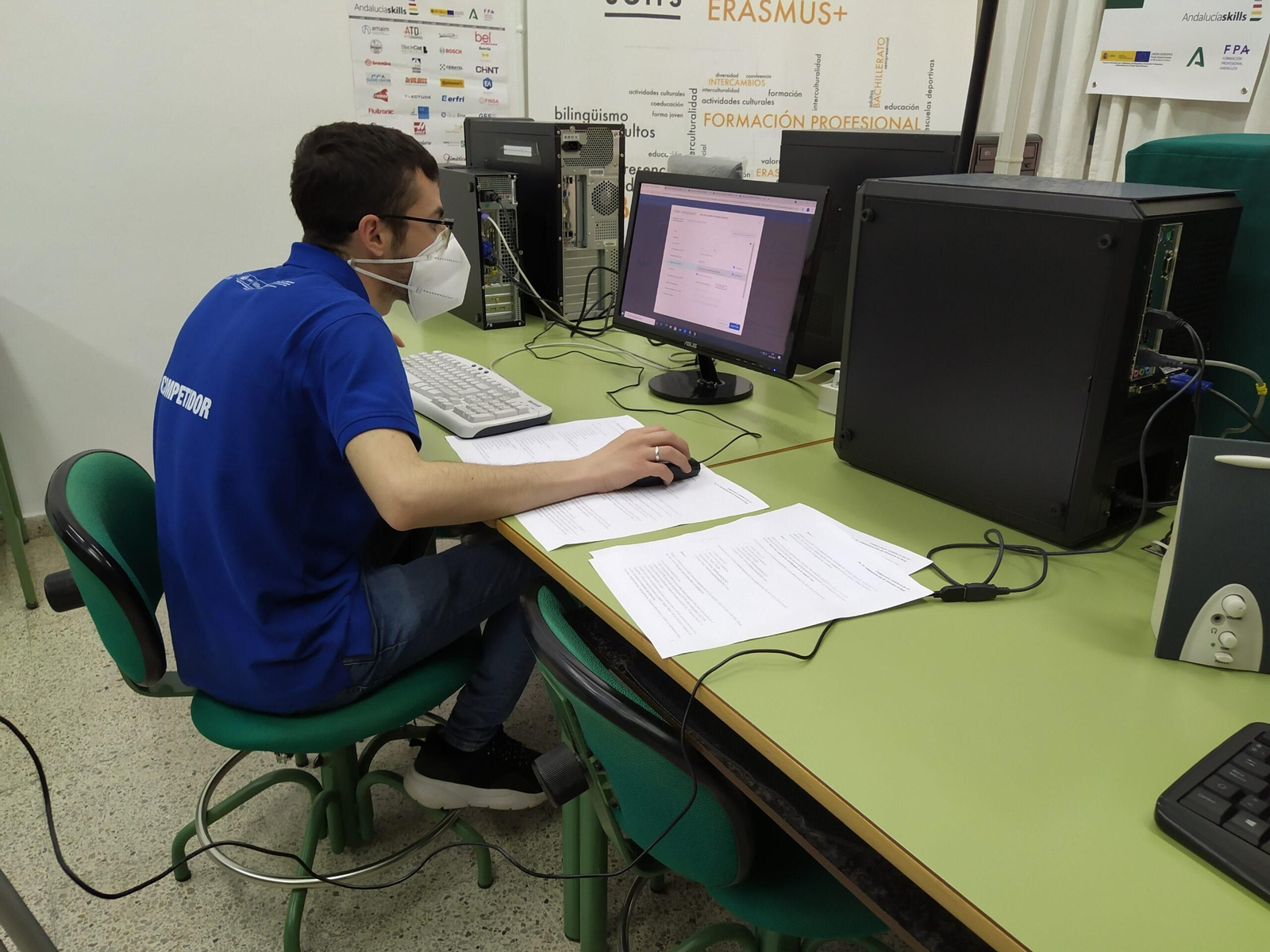 Unos de los grados relacionados con la informática que se imparten en el IES Lucus Solis.