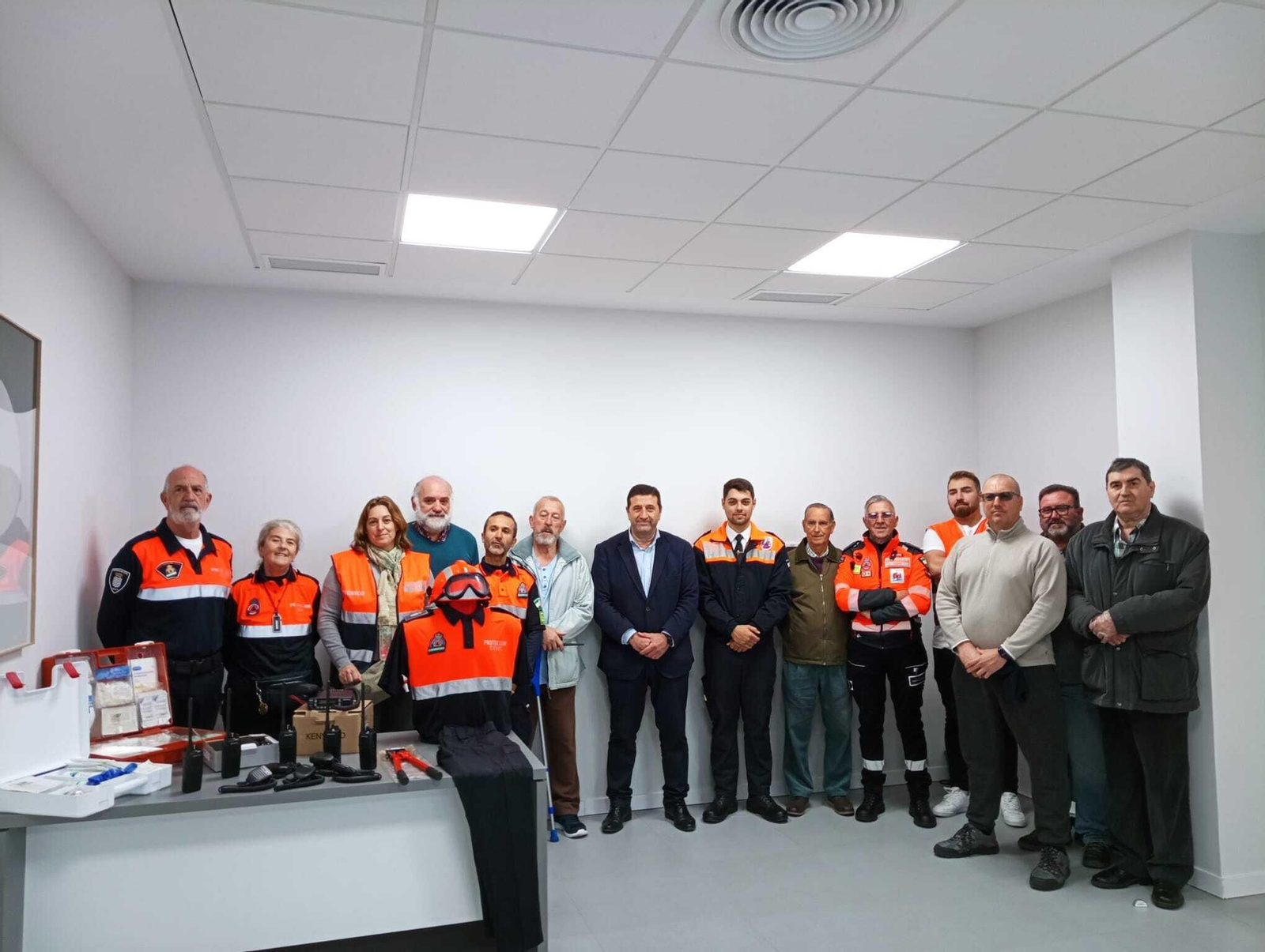 La Agrupación Local de Voluntarios de  Protección Civil de Jerez recibe nuevos medios.