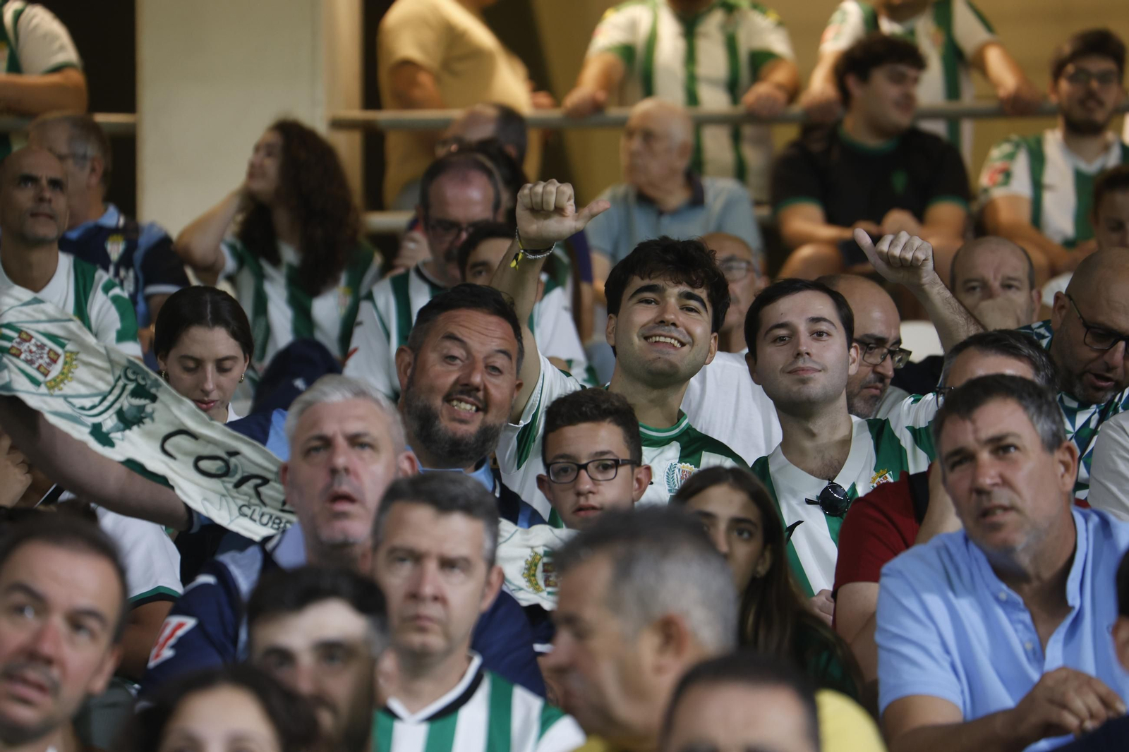 Las mejores fotos del ambiente en El Arcángel para el Córdoba CF - Cultural Leonesa