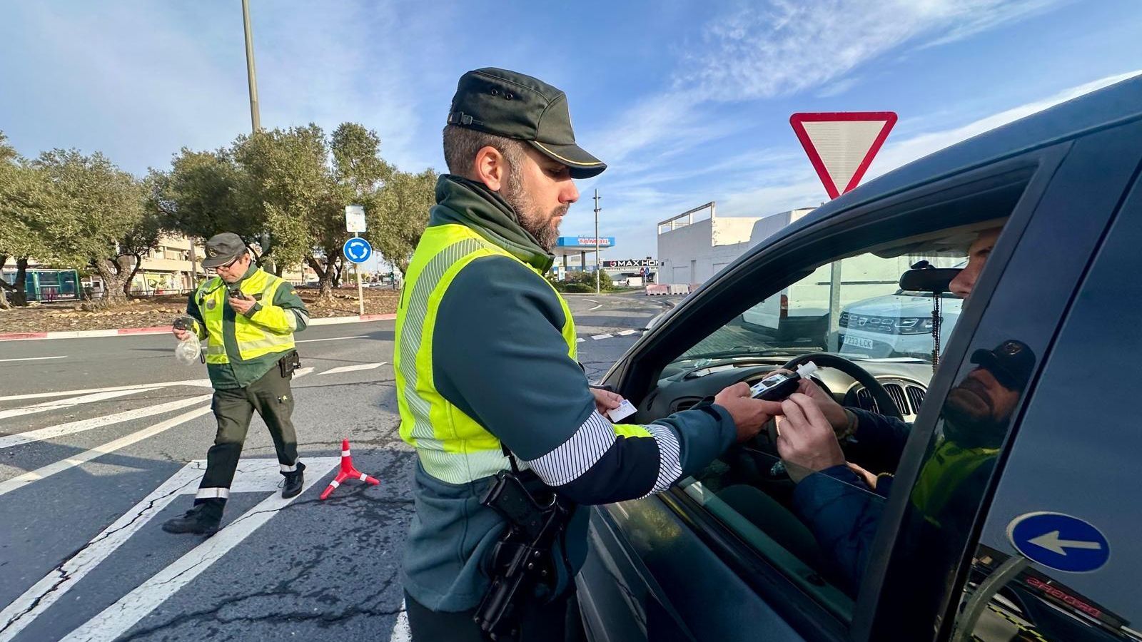 Inicio de la campaña vigilancia y control DGT en Huelva.