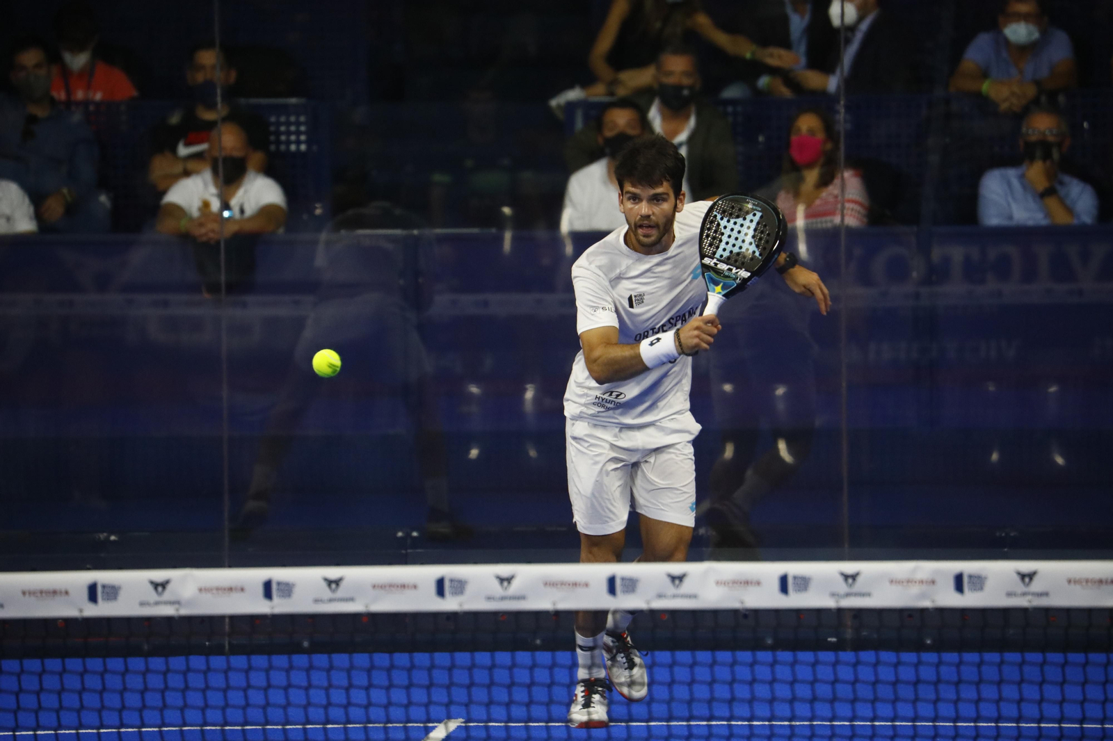 La cara y la cruz de Javi Garrido y Xisco Gil en el World Padel Tour de Córdoba, en imágenes