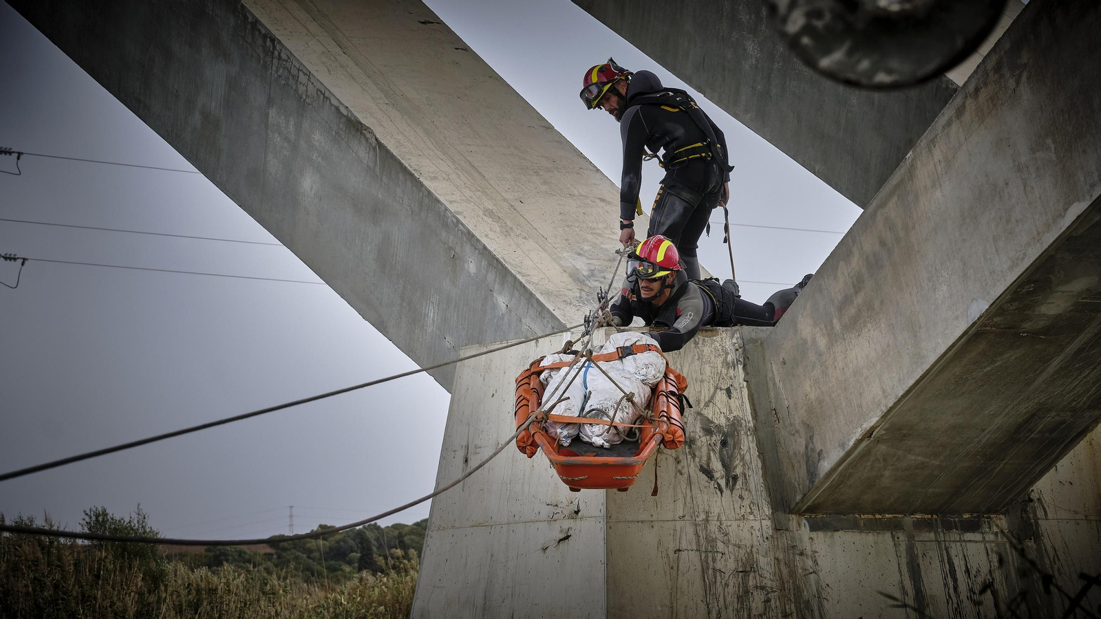 Operación de rescate de víctimas en El Portal