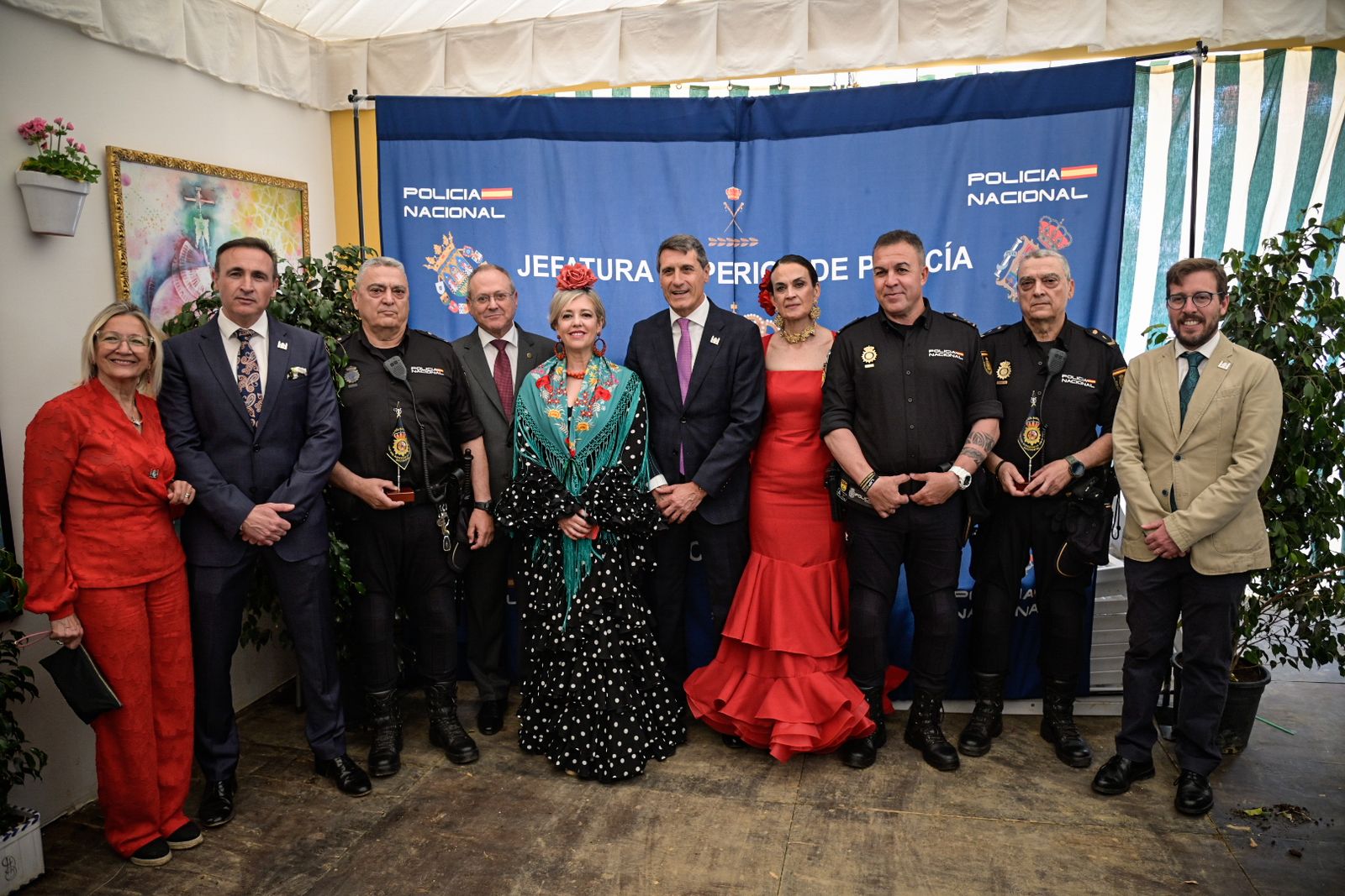 Bicentenario más uno en la caseta de la Policía Nacional