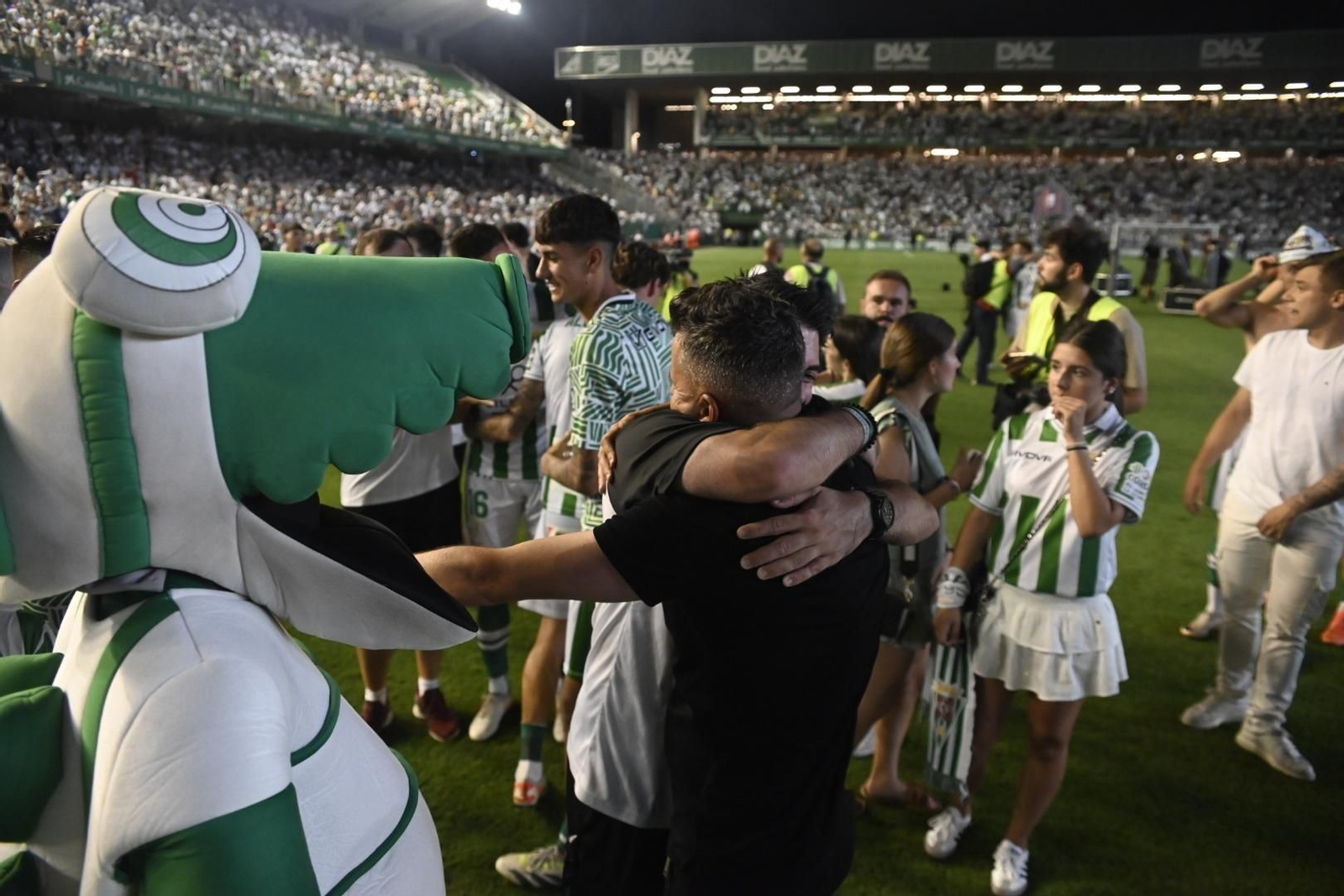 ¡El Córdoba CF celebra a lo grande su ascenso a Segunda División!