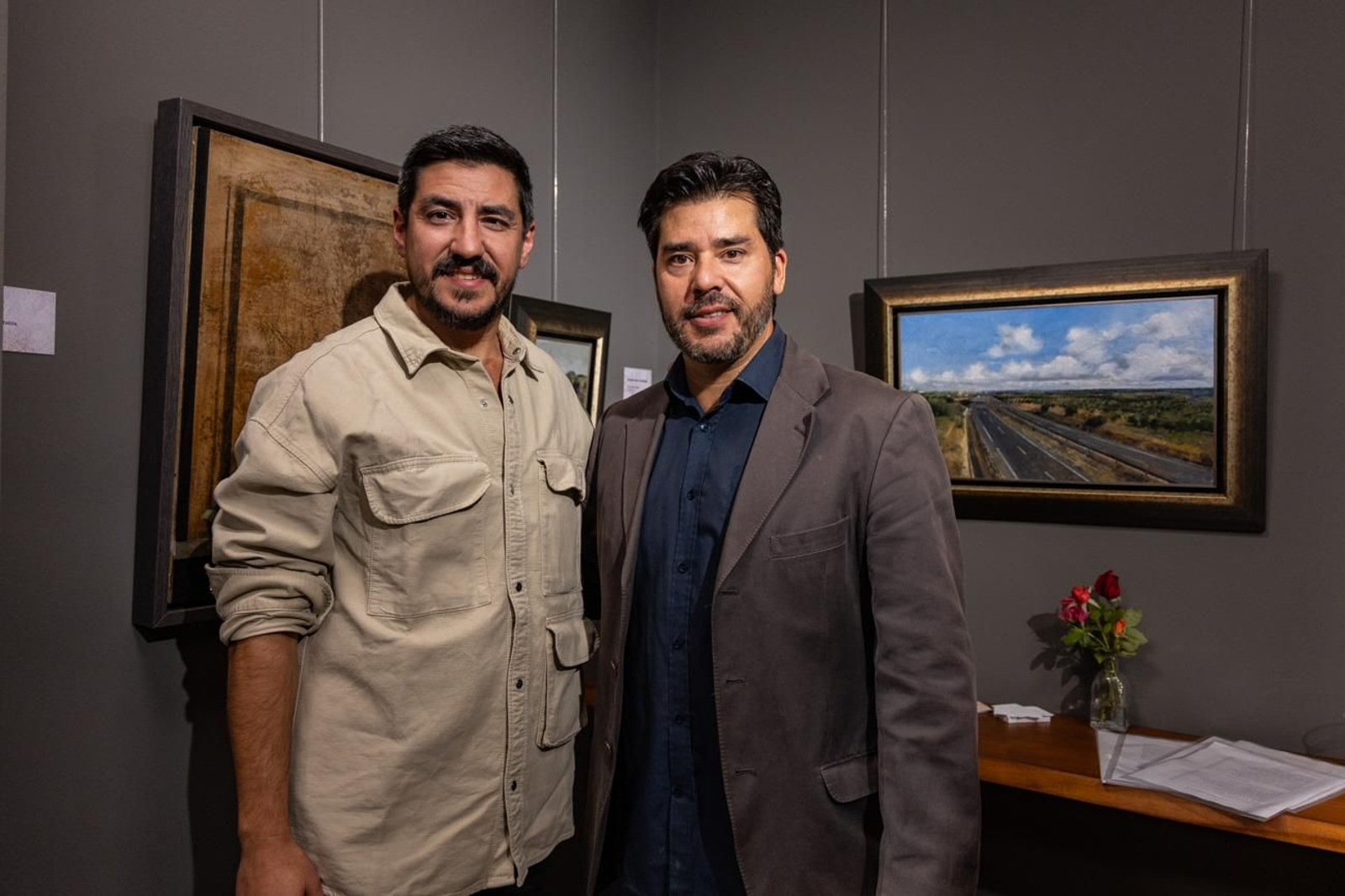 Inauguración de la exposición 'Materia común', de los pintores Paco y Alberto Carrillo