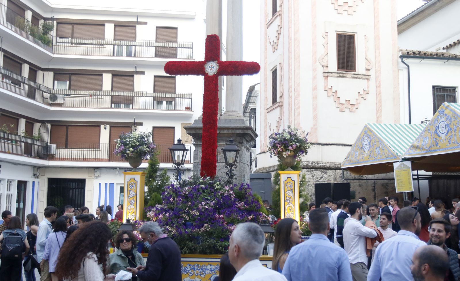 El viernes de Las Cruces de Córdoba, en imágenes