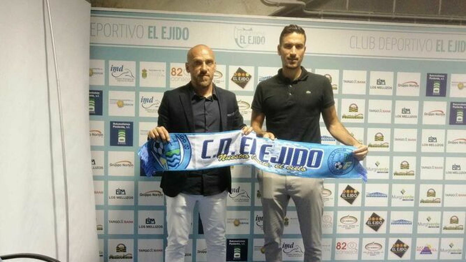 El preparador de origen germano afronta el reto de devolver al cuadro celeste al fútbol de bronce