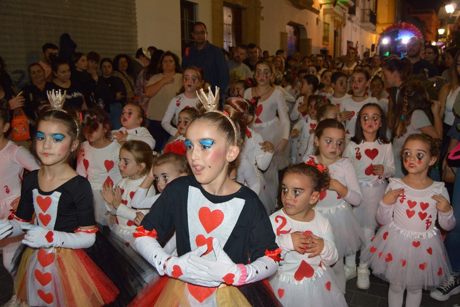 Búscate en la Cabalgata de Cruella de Vil en El Puerto