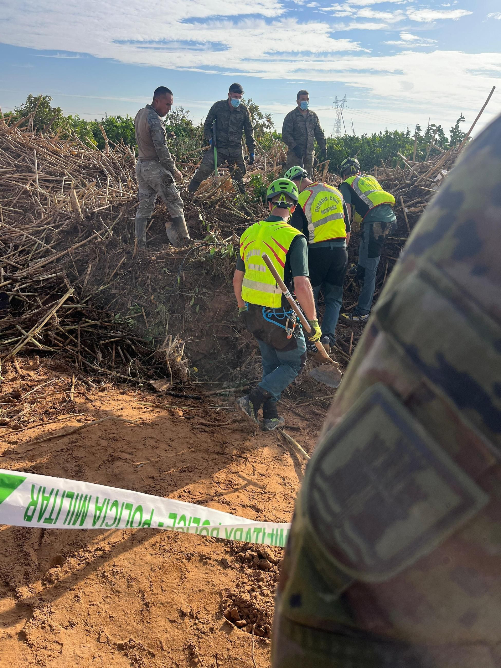 Las imágenes de los soldados de la Brigada Guzmán el Bueno X en Valencia