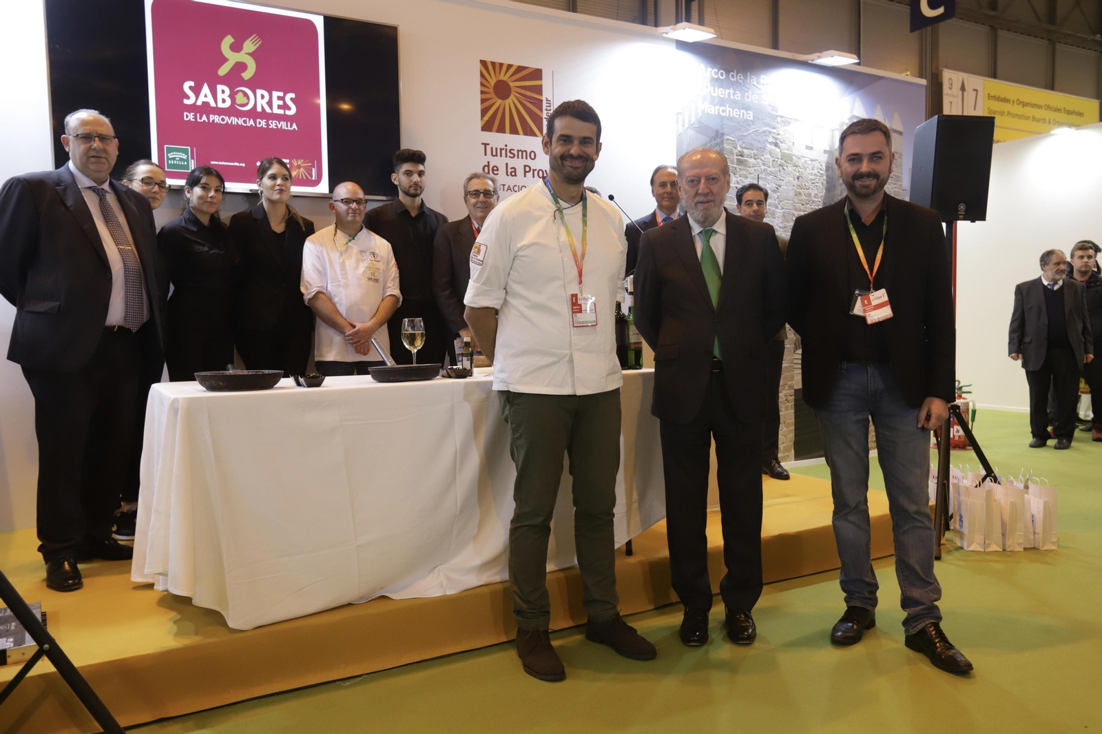 Villalobos con el chef de Canal Sur TV, Enrique Sánchez.