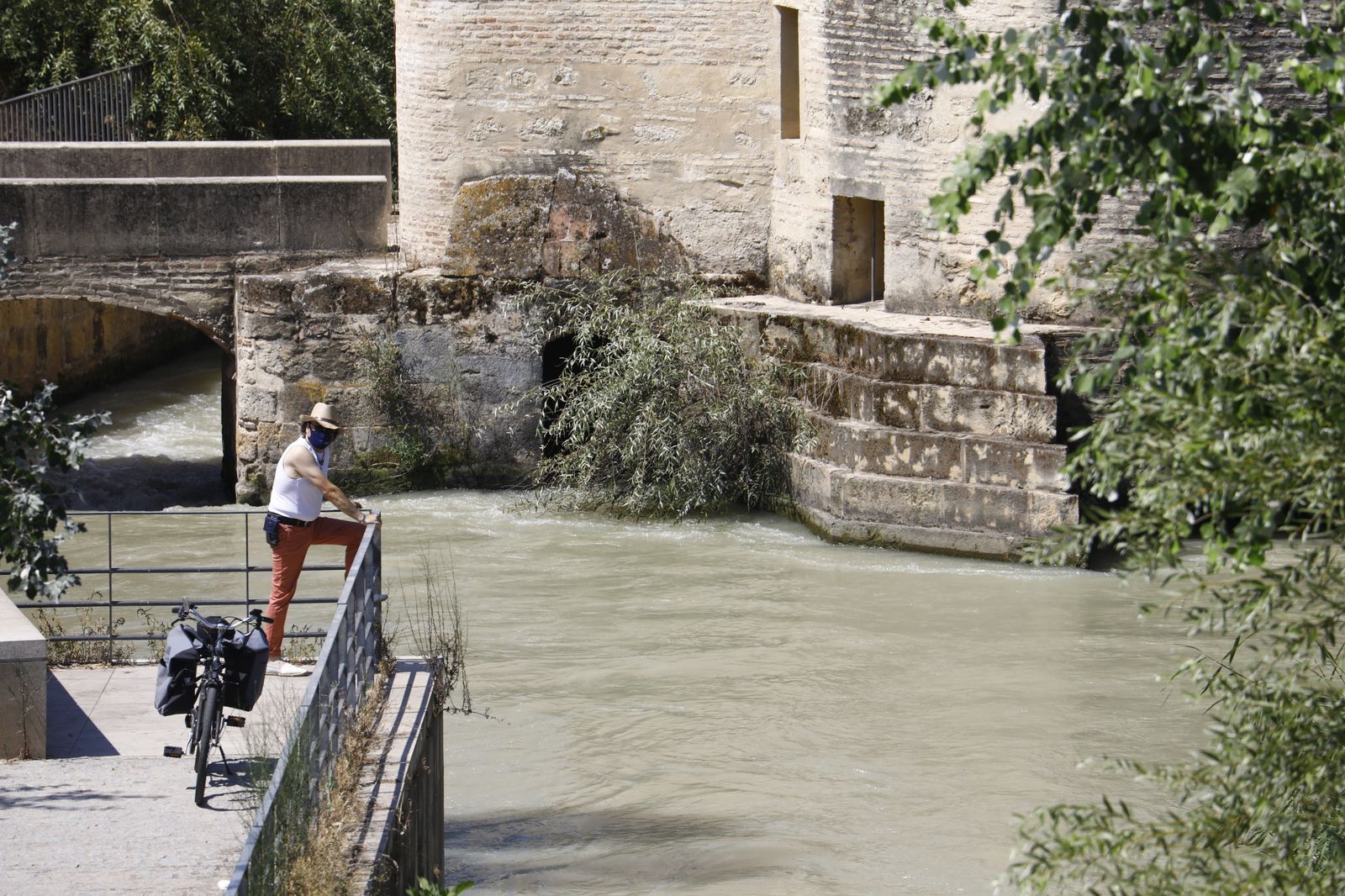 Un domingo en Córdoba en alerta naranja por calor, en imágenes