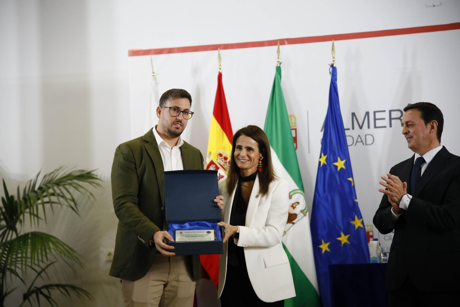 Las imágenes del acto institucional de la Policía Local de Almería con motivo de la festividad de su patrón, San Esteban