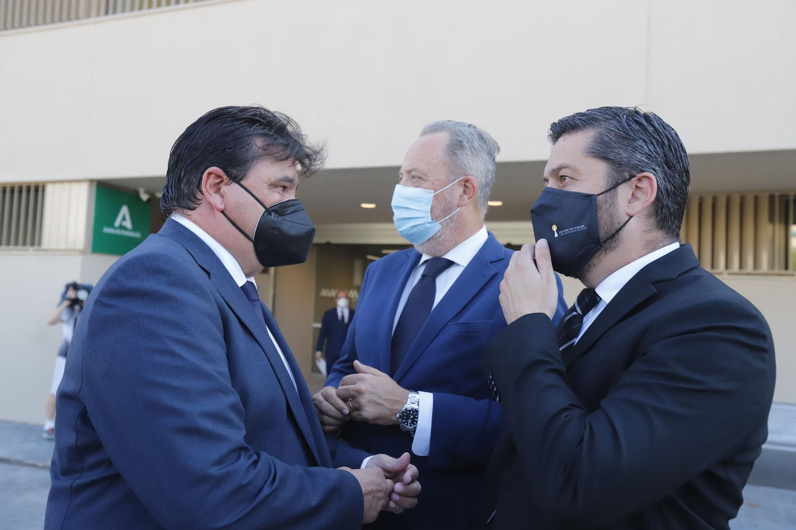 Imágenes de la inauguración del Centro de Salud de Isla Chica en Huelva