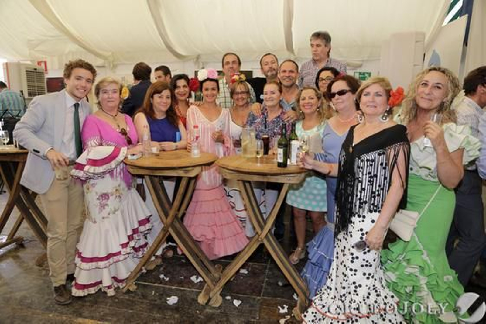 Profesoras y profesores de la Facultad de Ciencias Sociales y de la Comunicación del campus de la Universidad de Cádiz en Jerez.

Foto: Manuel Aranda