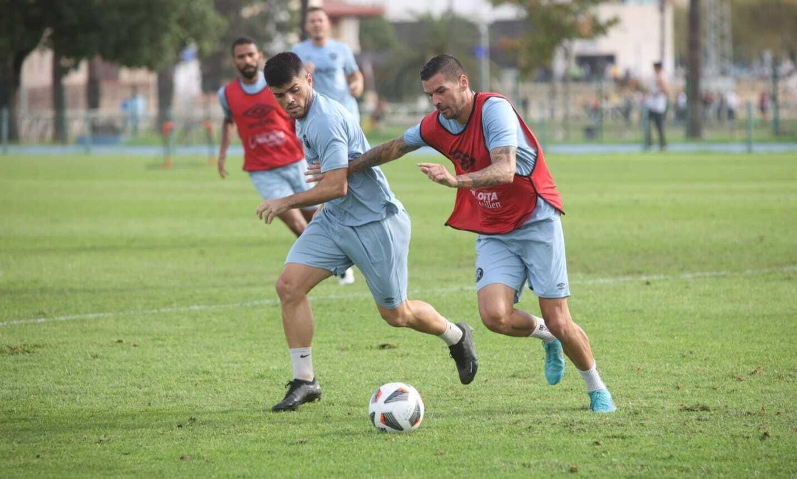 Primer entrenamiento de Francis al frente del Xerez DFC