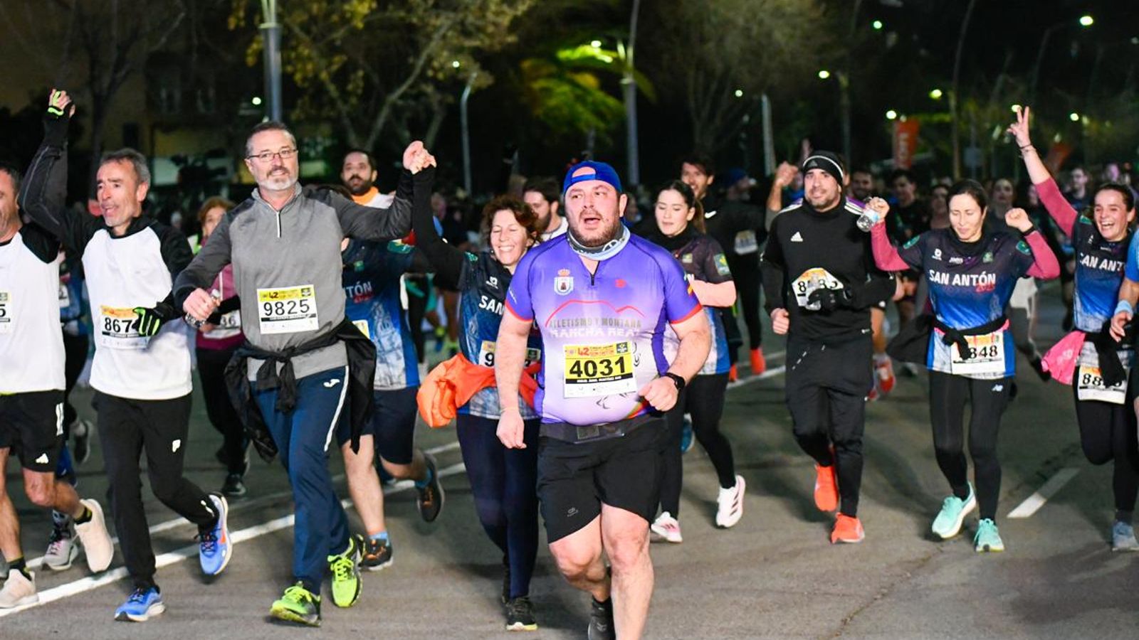 En imágenes: búscate en tu llegada a meta de la Carrera de San Antón 2025 (10)