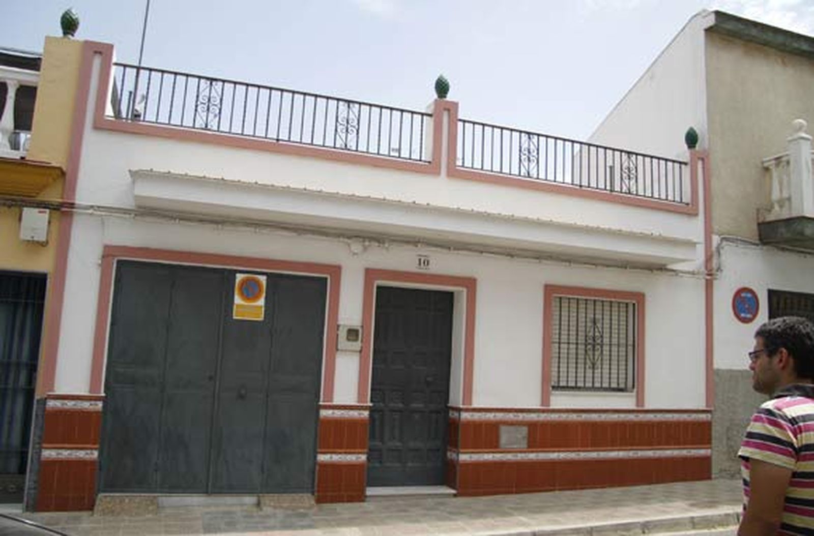 Un hombre mata a su mujer de un tiro de escopeta y luego se suicida