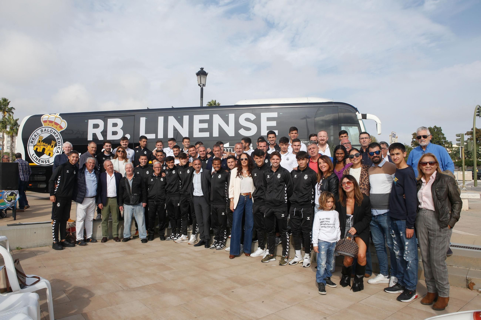 Las fotos de la presentación del nuevo autocar de la Balona