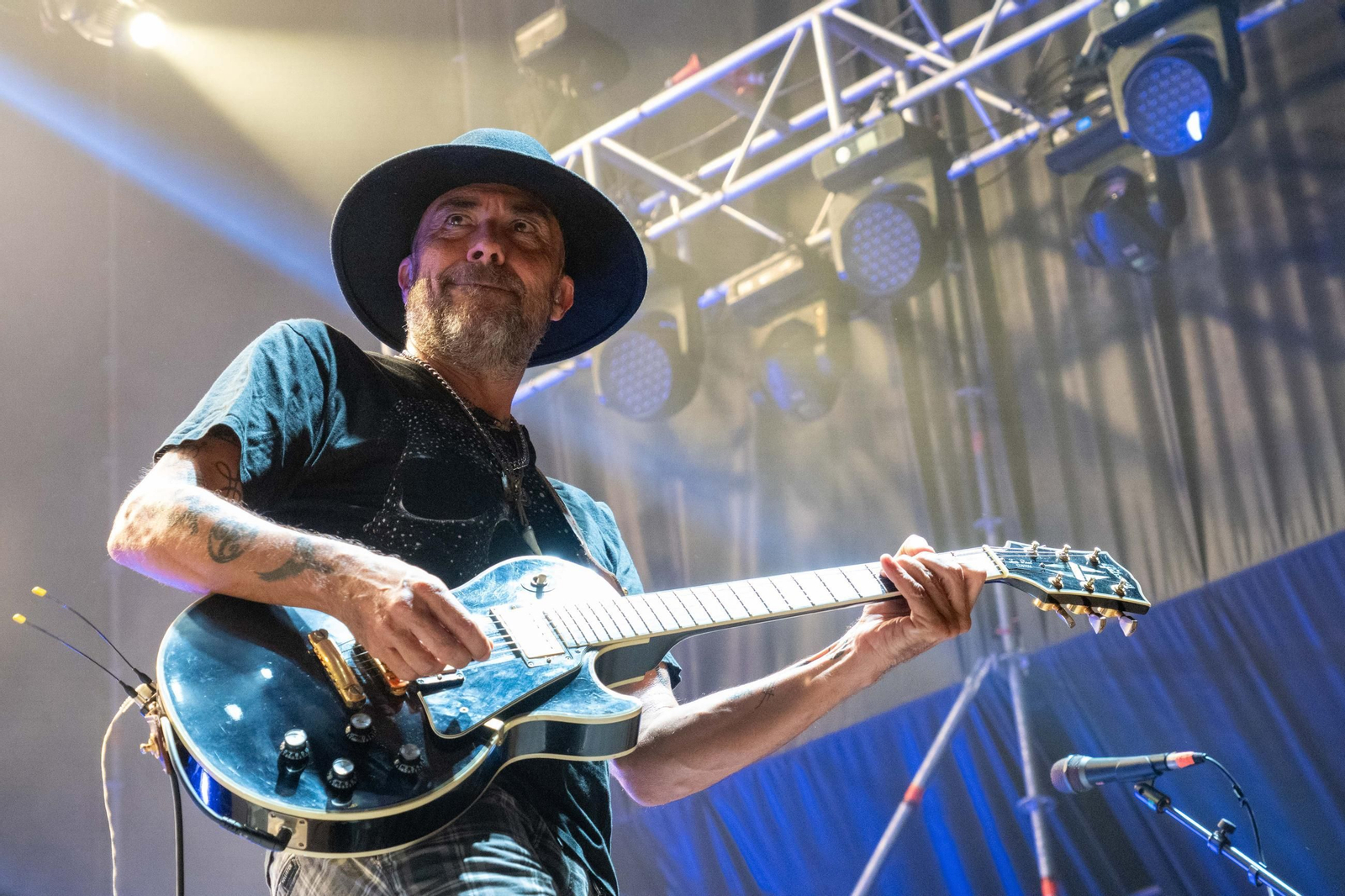 Colombinas 2025: Imágenes del concierto de Seguridad Social en las Fiestas Colombinas