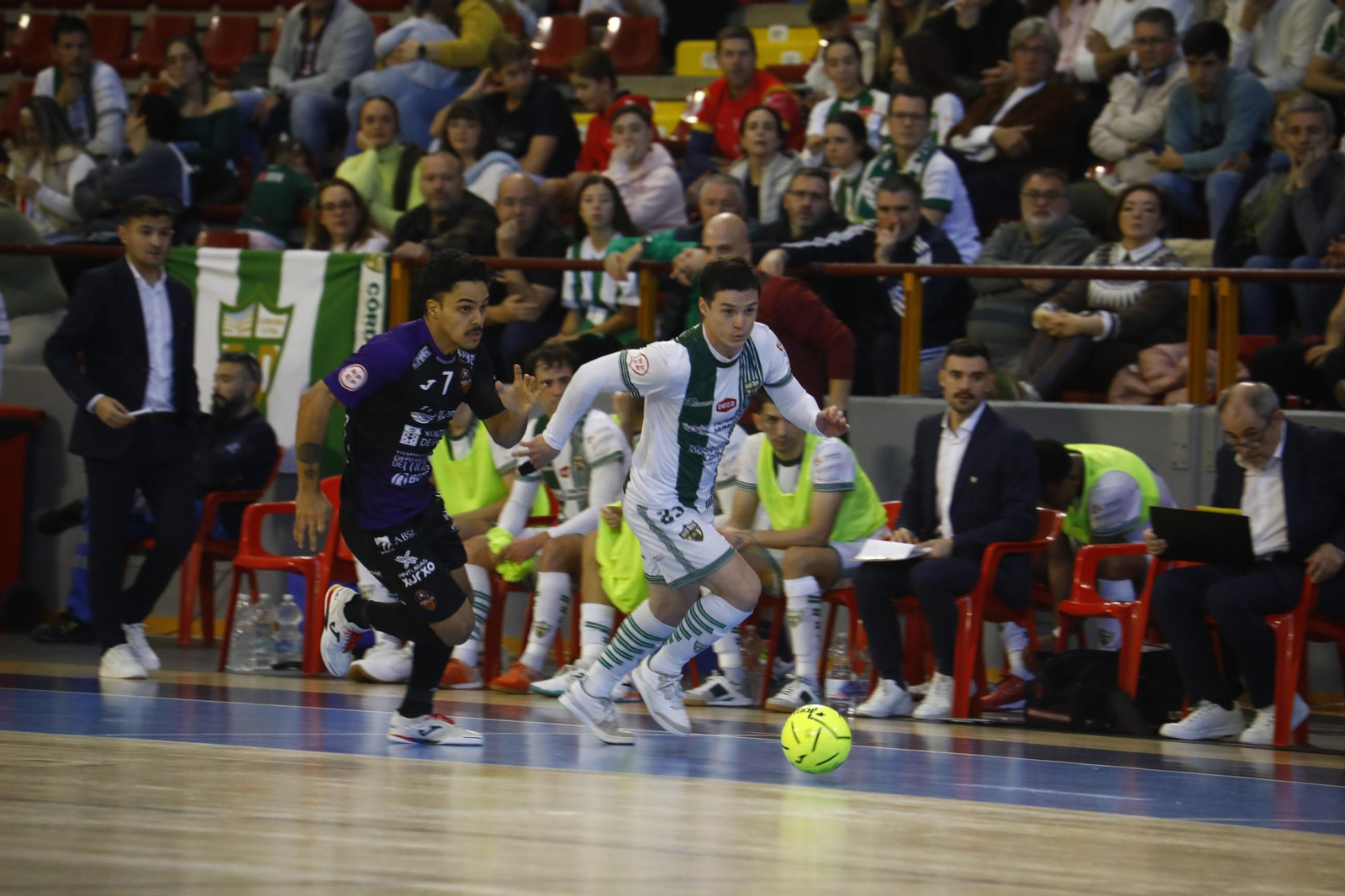 Las mejores fotos del Córdoba Futsal - Burela disputado en Vista Alegre
