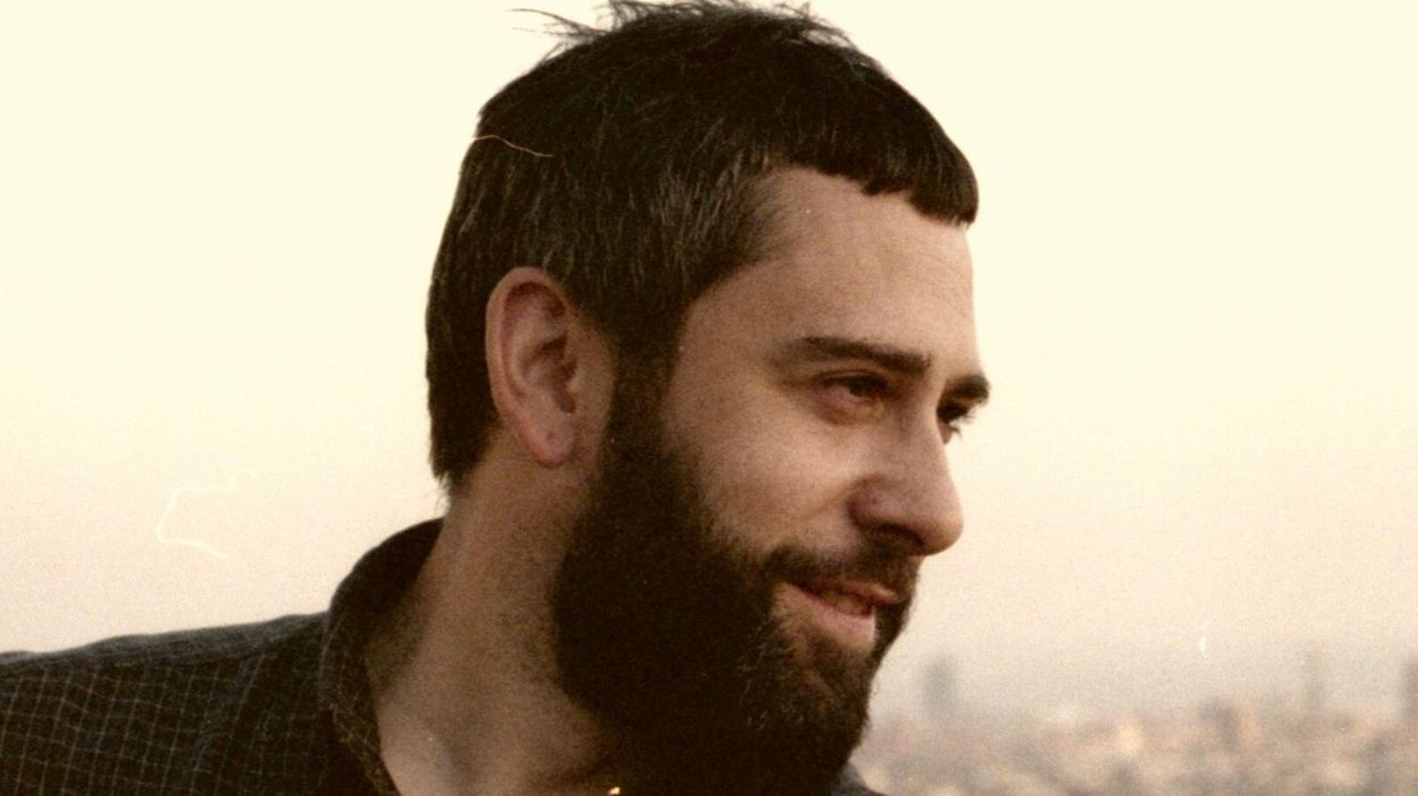 Retrato del ganador de la edición de 2024, Joaquín Carmona.