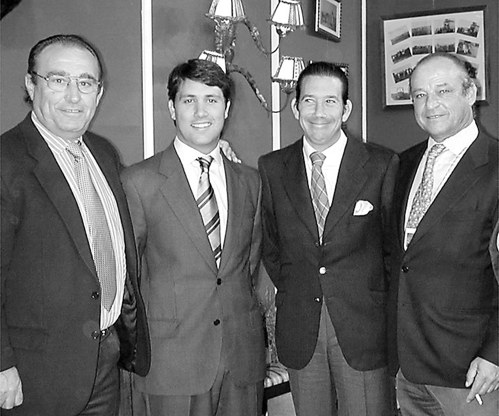 Feria del Toro 2002 en Sevilla.  Ricardo Gallardo y Borja Domecq con Cañaveral.