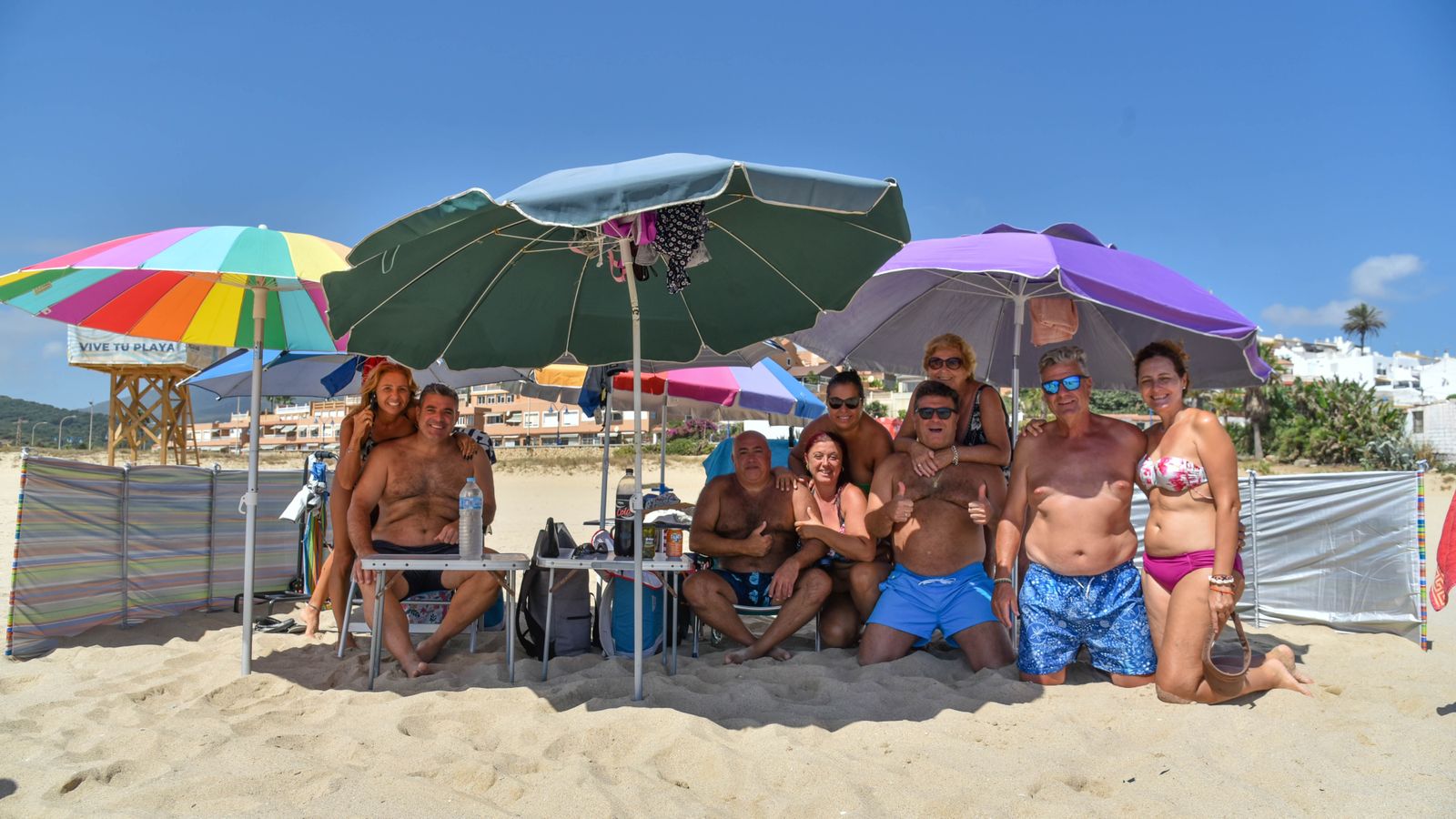 Las fotos del ultimo domingo de la temporada oficial de playas en Algeciras