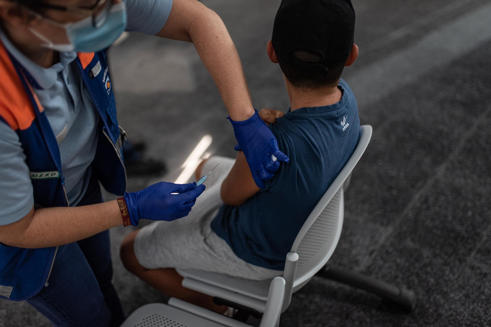 Vacunación sin cita en un centro de salud de Huelva.