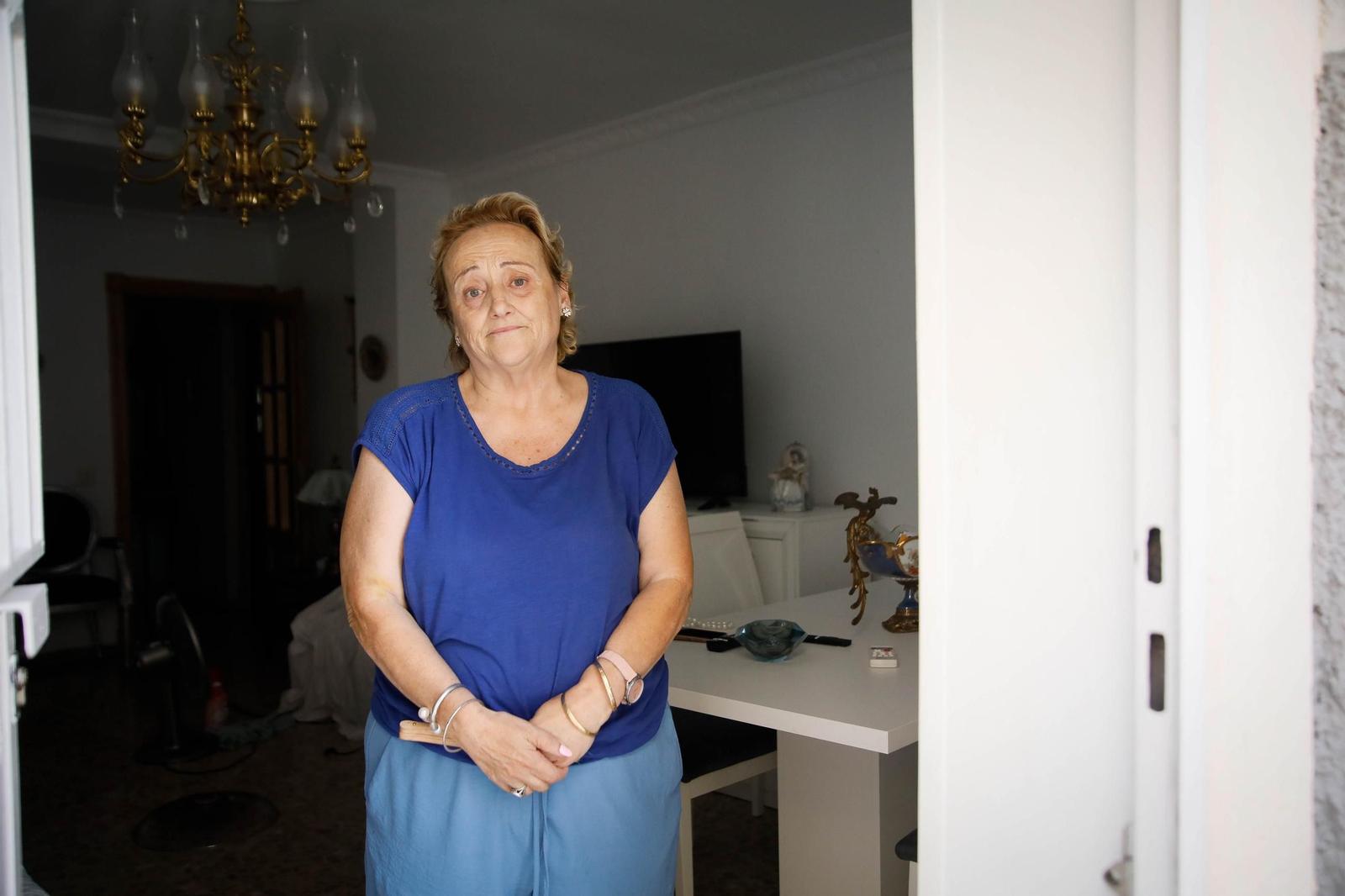 Imágenes de las quejas vecinales ante los cortes de luz en el barrio de pescadería