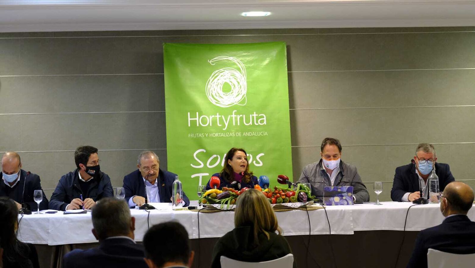 Asamblea General de Hortyfruta en la que ha estado presente la consejera Carmen Crespo, celebrada en El Ejido