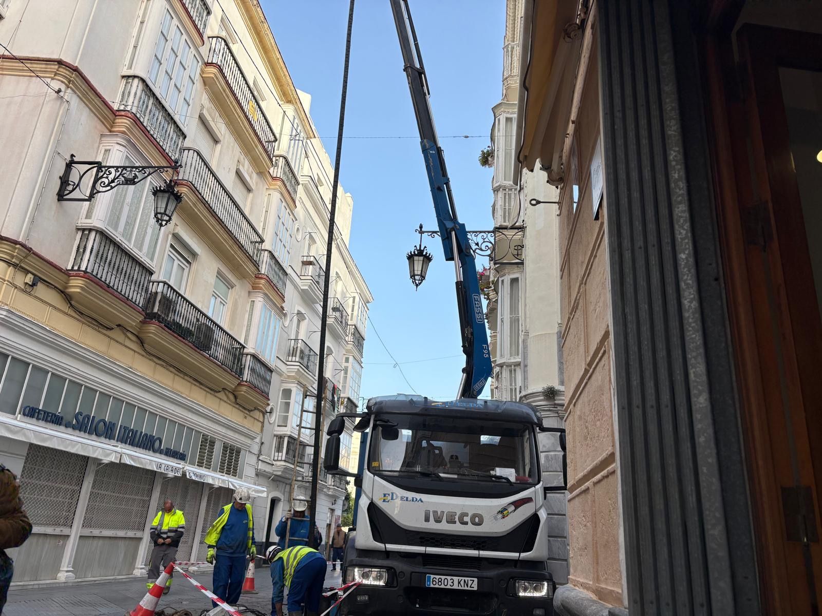 Telefónica en la calle Ancha