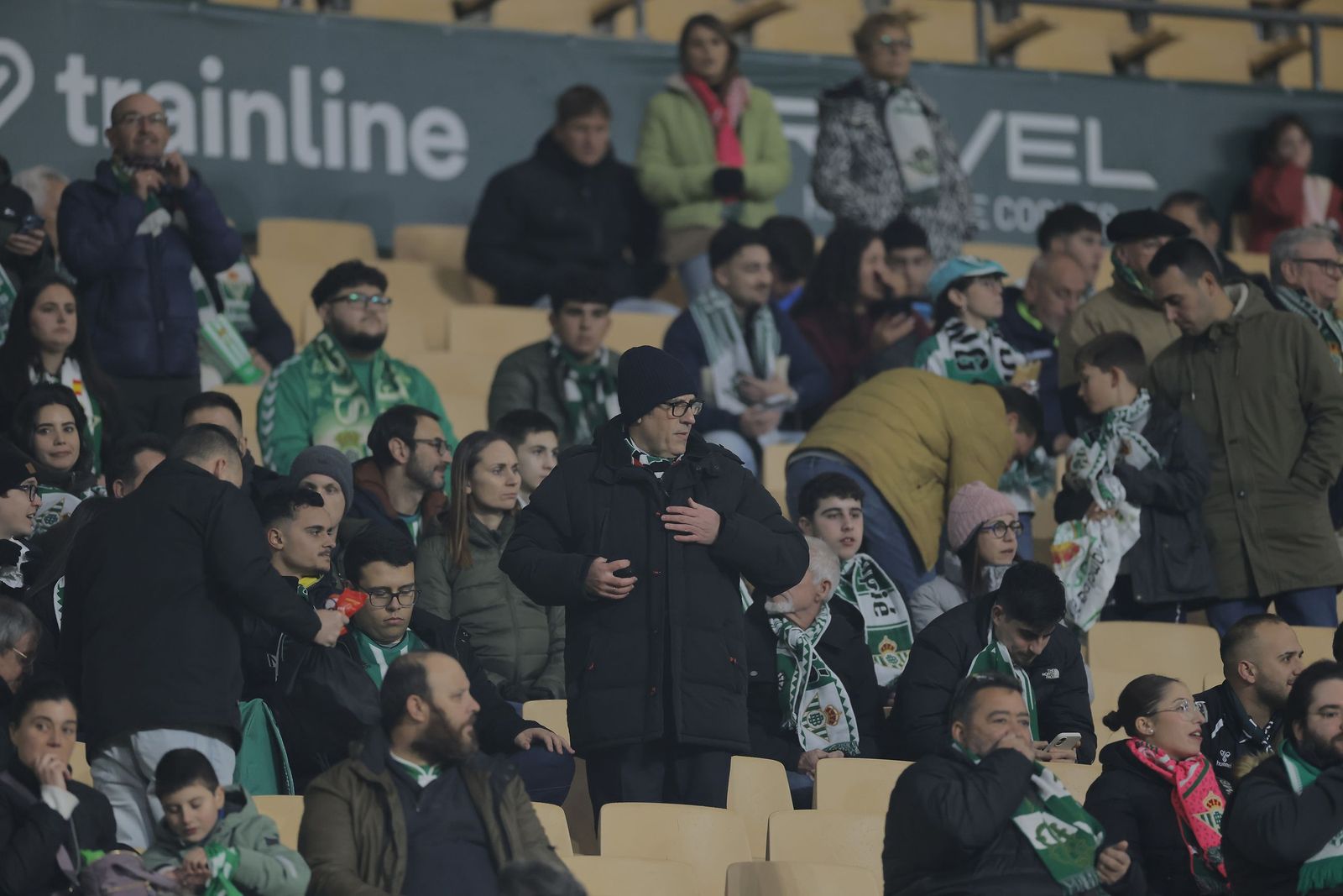 Búscate en las fotos del Betis - Villarreal