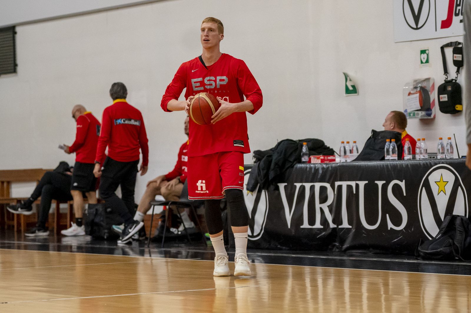 Alberto Díaz, Darío Brizuela y Jonathan Barreiro, a las órdenes de Scariolo en Bolonia