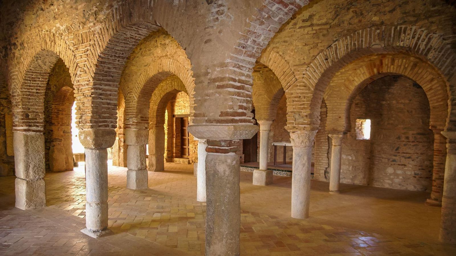 Interior de la Mezquita de Almonaster la Real