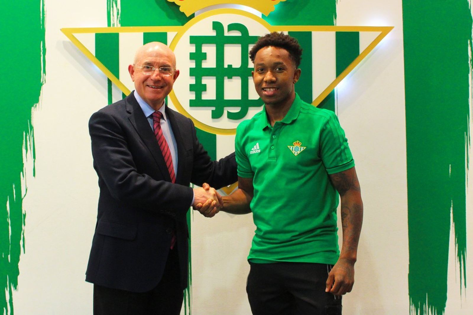 Josimar Quintero, con Serra Ferrer