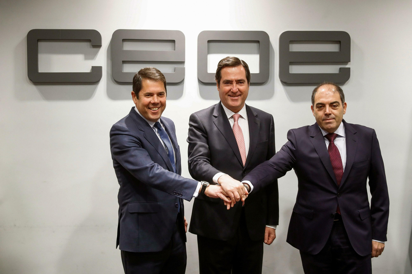 El presidente de CEOE, Antonio Garamendi, de Cepyme, Gerardo Cuervas, y de ATA , Lorenzo Amor.