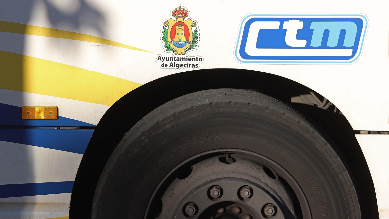 Fotos de la huelga de autobuses urbanos en Algeciras