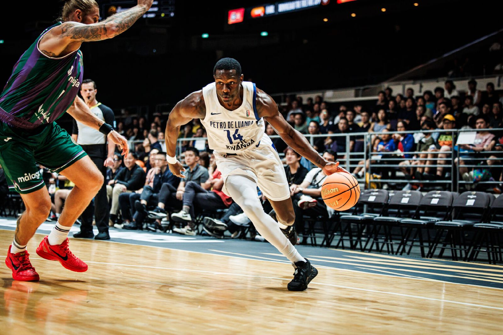 Las fotos del Preto Luanda - Unicaja de la Copa Intercontinental de baloncesto