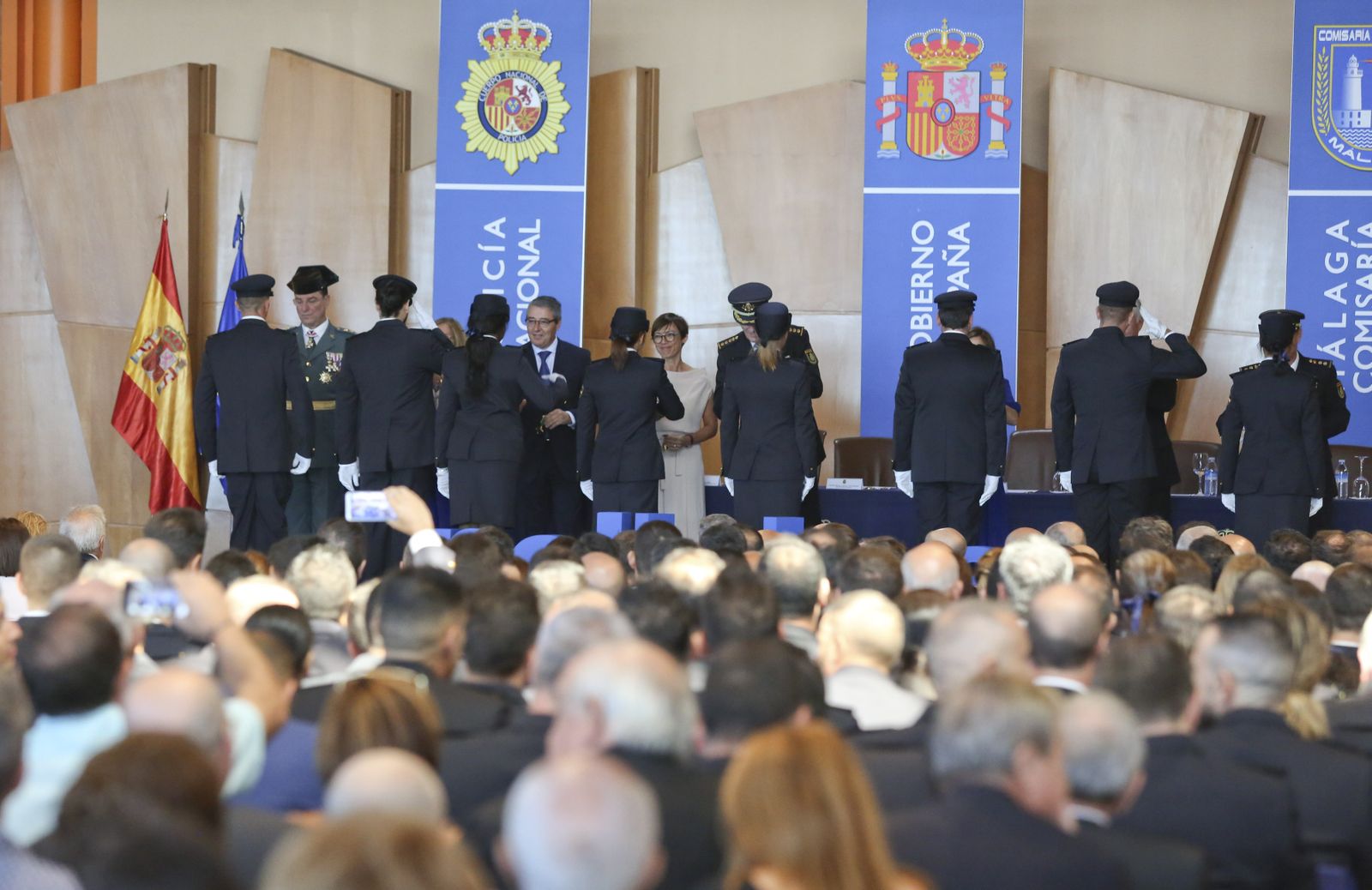 Las fotos del día del patrón de la Policía Nacional en Málaga